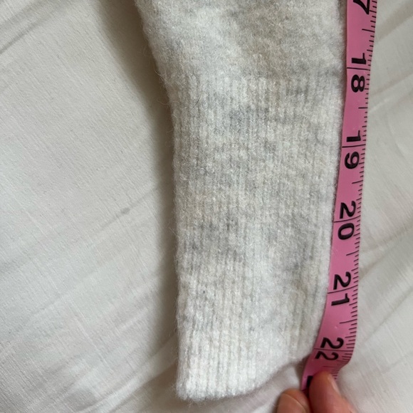 Banana Republic Aire Split Point Cardigan - Picture 9 of 9